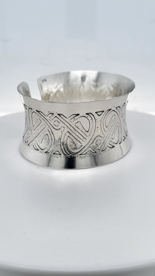 Sterling Silver Cuff Art Deco Etching hand-formed, Artisan jewellery Canada