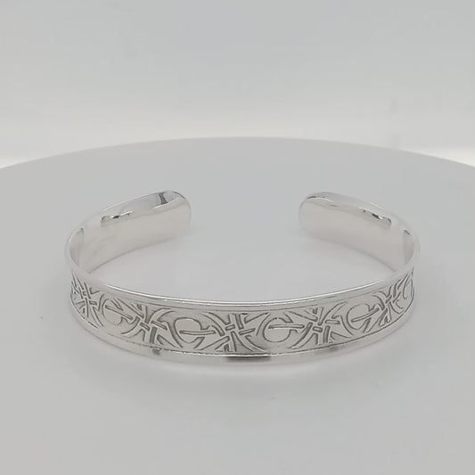 Sterling Silver bracelet etched pattern XOXO Hugs & Kisses handformed GemRapture Jewellery handmade artisan jewelry Canada