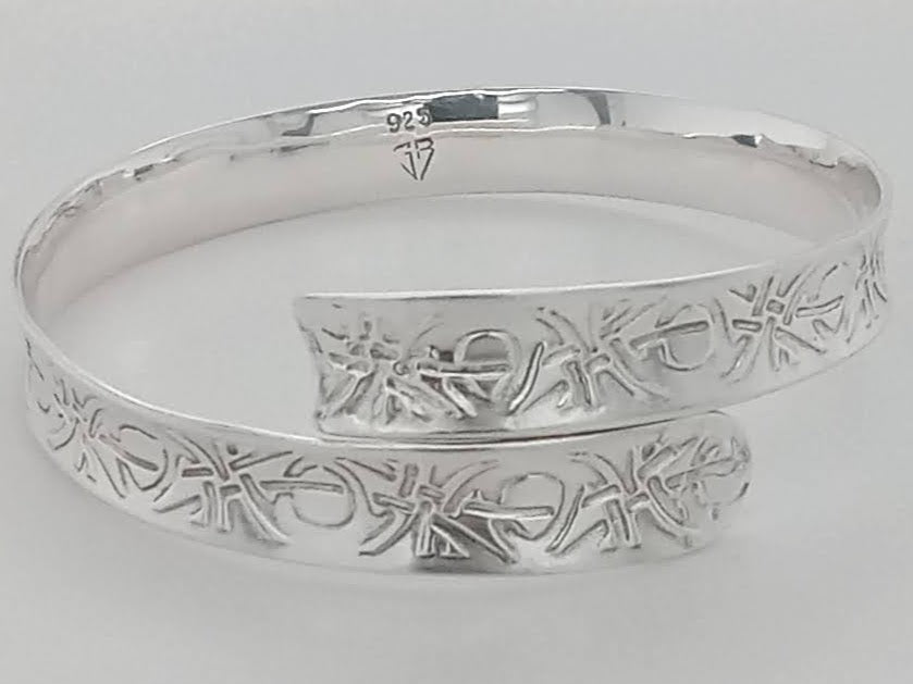 Sterling Silver bracelet etched pattern XOXO Hugs & Kisses handformed GemRapture Jewellery handmade artisan jewelry Canada