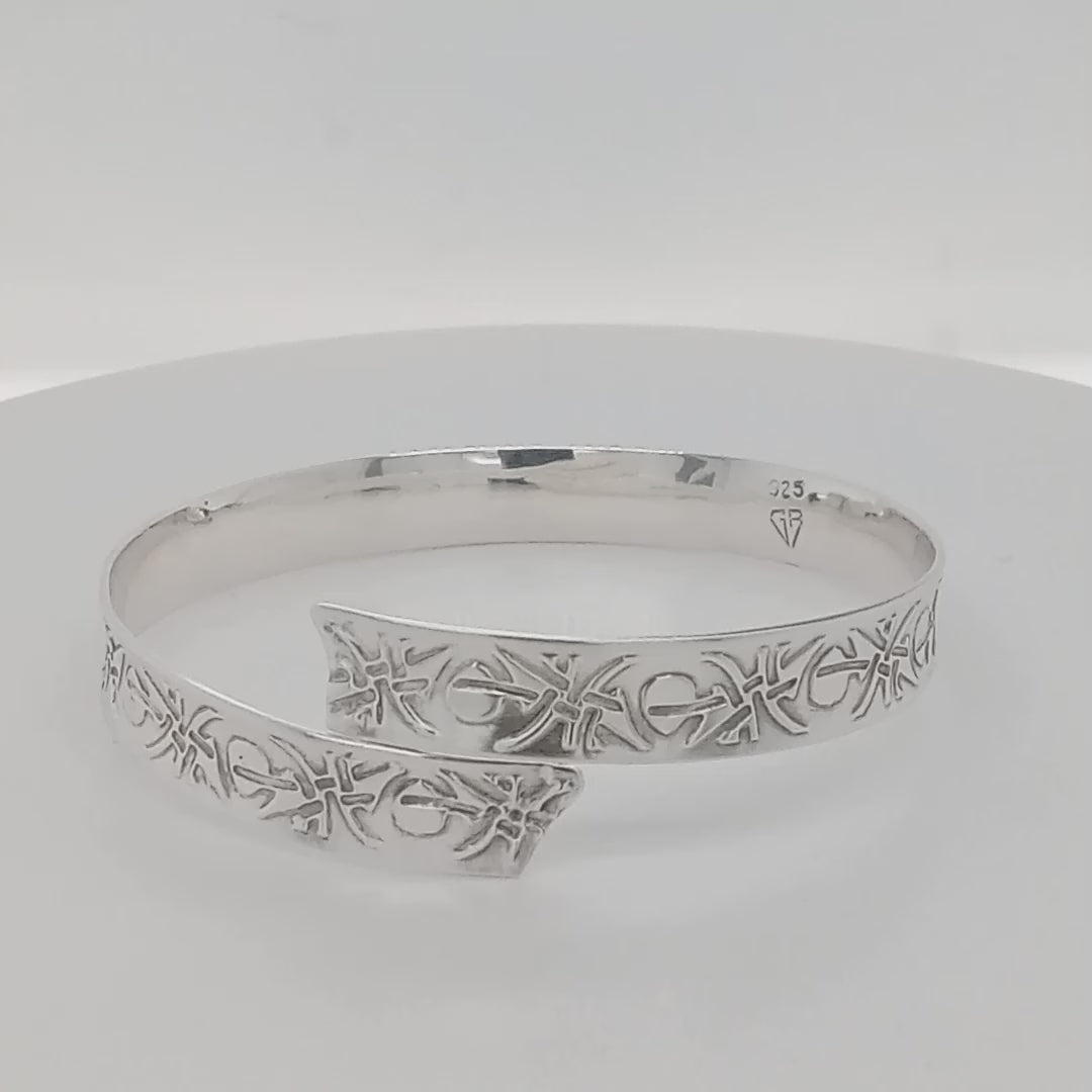 アクセサリー KAHIKO SILVER BANGLE NEEDLE アクセサリー KAHIKO